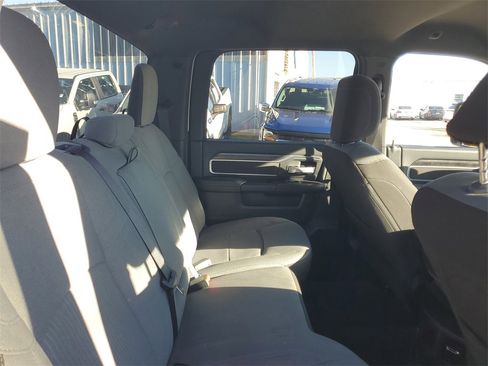 Used 2024 RAM 3500 Big Horn image 32