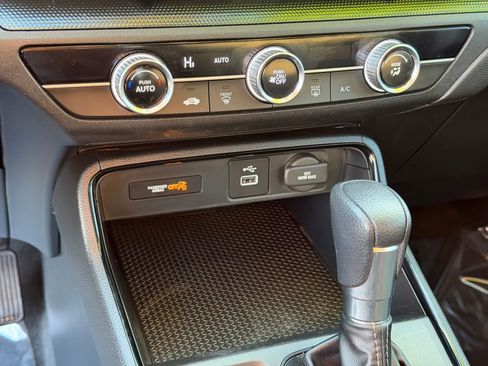 Used 2023 Honda CR-V LX image 21