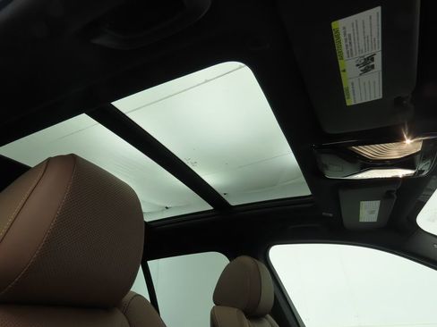 Used 2026 BMW X5 sDrive40i w/ Premium Package image 20