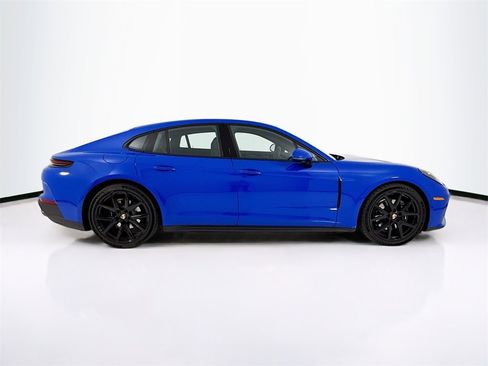 New 2025 Porsche Panamera image 8
