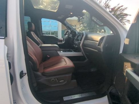 Used 2022 Ford F350 King Ranch w/ King Ranch Ultimate Package AWD/4WD image 20