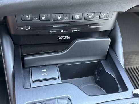 Used 2022 Lexus ES 350 Ultra Luxury w/ Accessory Package 2 image 27