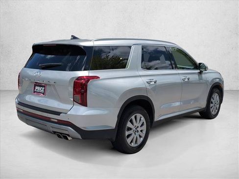 Used 2024 Hyundai Palisade SEL FWD image 5