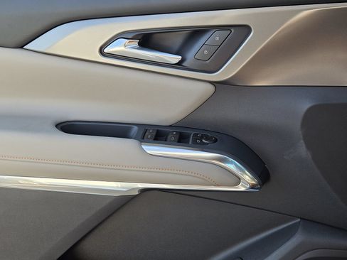 New 2027 Chevrolet Traverse LT FWD image 22