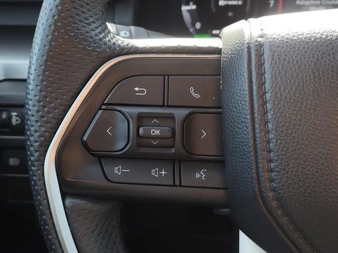 Used 2025 Toyota Tacoma TRD Off-Road image 24