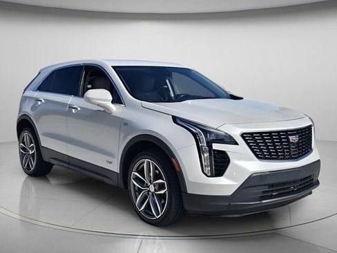 Used 2023 Cadillac XT4 Luxury FWD image 7