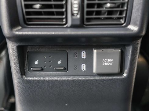 Certified 2025 Toyota 4Runner Platinum AWD/4WD image 8