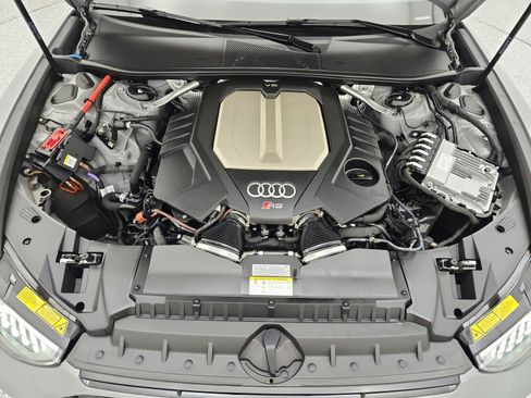 Used 2024 Audi RS 6 performance AWD/4WD image 17