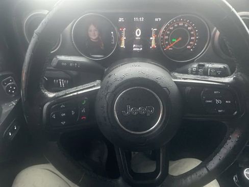 Used 2019 Jeep Wrangler Unlimited Sport S image 11