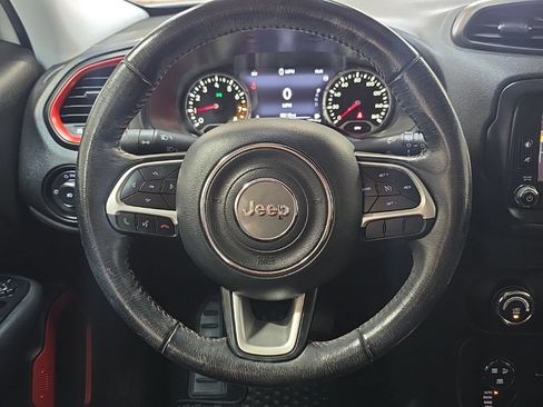 Used 2017 Jeep Renegade Trailhawk AWD/4WD image 17