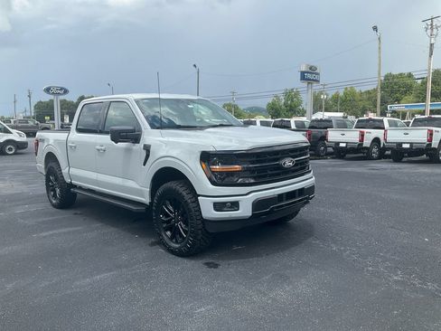 New 2026 Ford F150 XLT w/ Equipment Group 302A MID AWD/4WD image 3