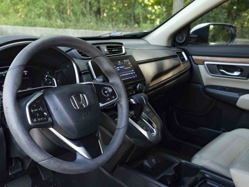 Used 2017 Honda CR-V EX image 16