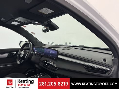 Used 2025 Buick Enclave Preferred AWD/4WD image 21
