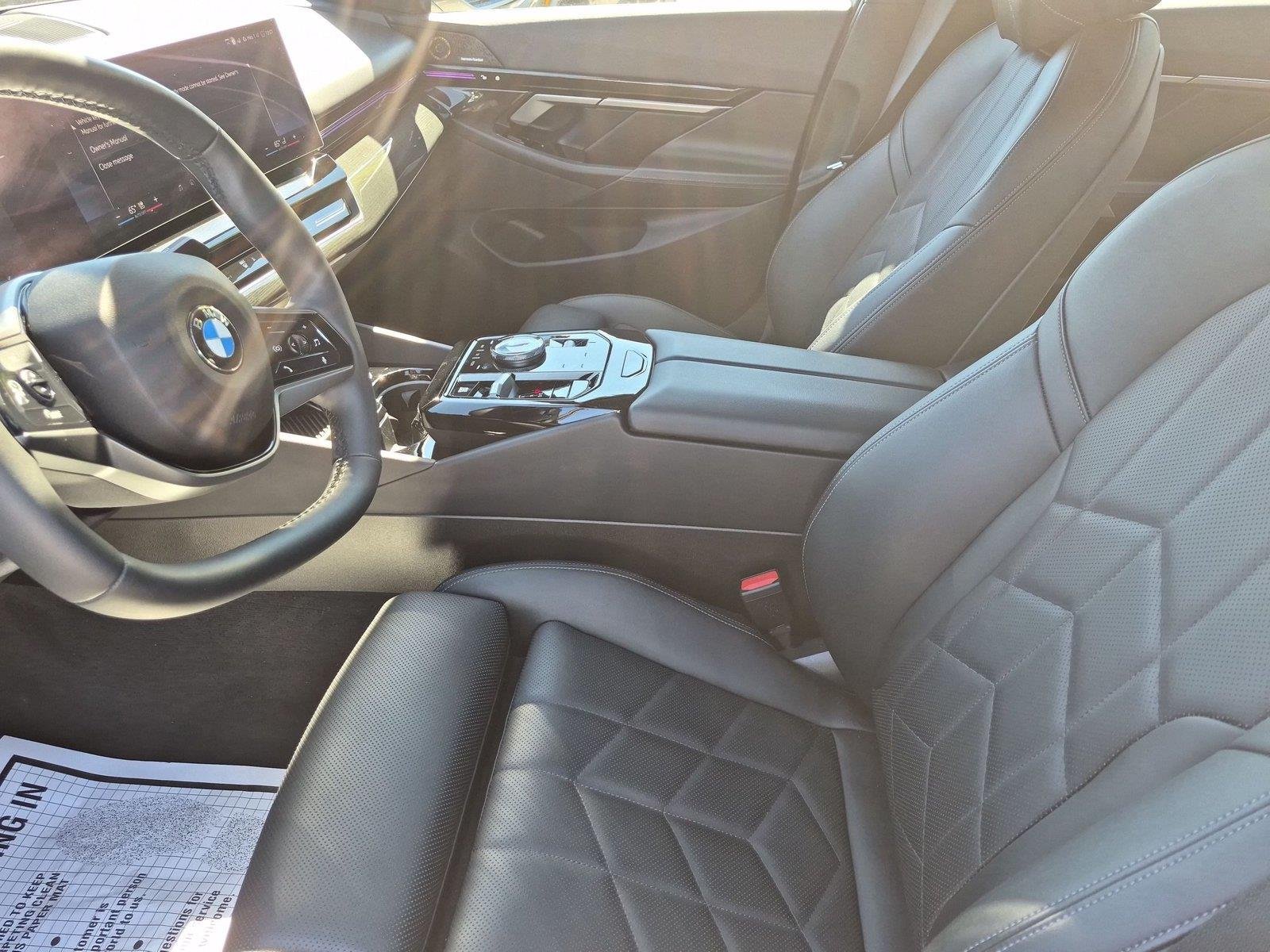 Used 2026 BMW 530i RWD image 17