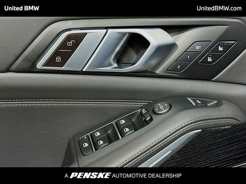 Certified 2025 BMW X5 M60i AWD/4WD image 3