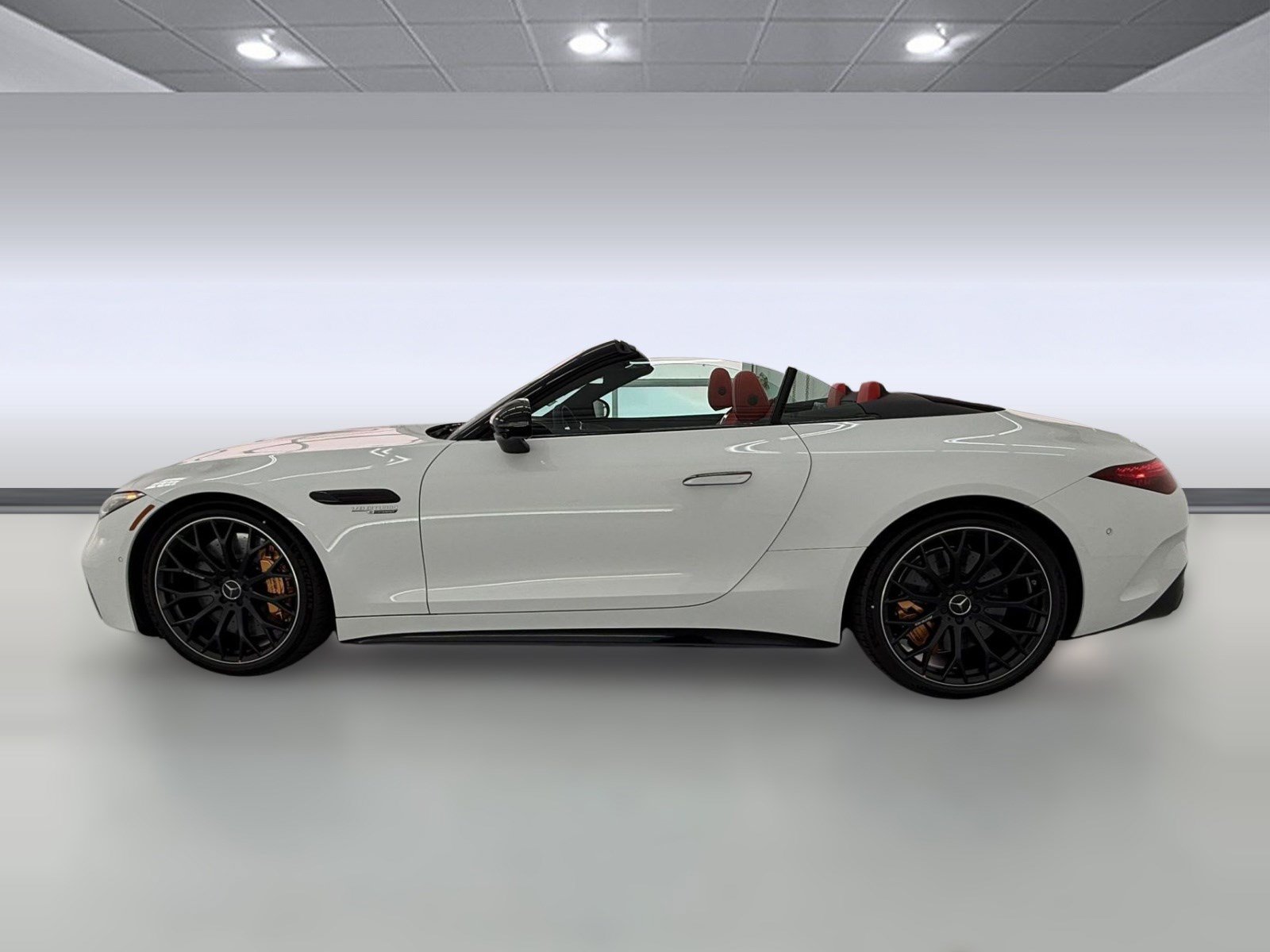 New 2026 Mercedes-Benz SL 63 AMG S e Performance 4MATIC image 2