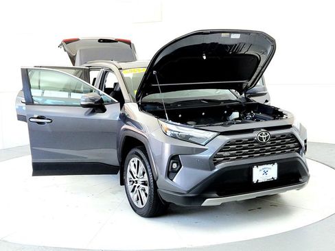 Certified 2023 Toyota RAV4 Limited w/ Limited Grade Weather Package AWD/4WD image 9