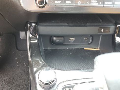 Certified 2024 Kia Seltos EX image 28