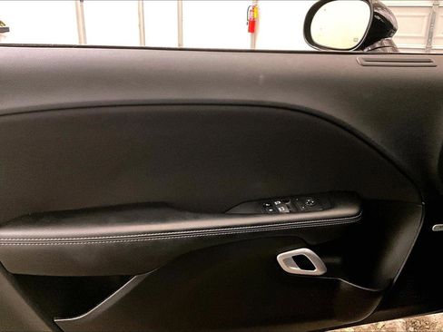 Used 2022 Dodge Challenger R/T Scat Pack w/ Dynamics Package image 22