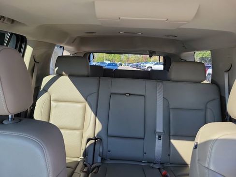 Used 2016 GMC Yukon SLT w/ Open Road Package image 25