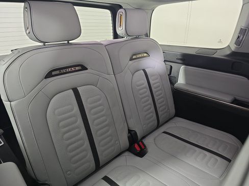 Used 2024 Rivian R1S Adventure AWD/4WD image 24