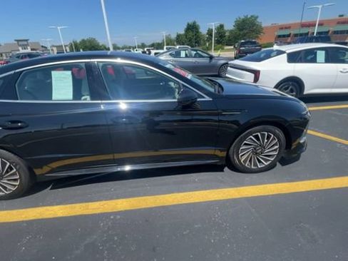 Used 2025 Hyundai Sonata SEL FWD image 3