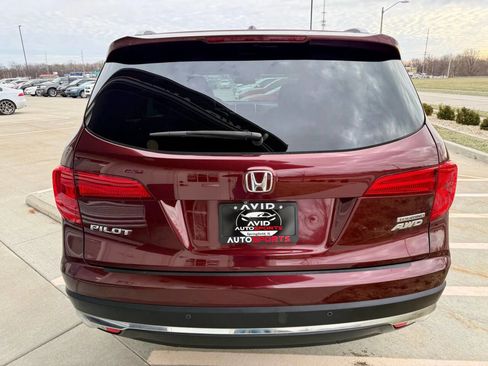 Used 2018 Honda Pilot Touring image 7