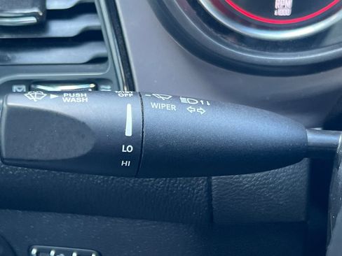 Used 2022 Dodge Challenger R/T image 37