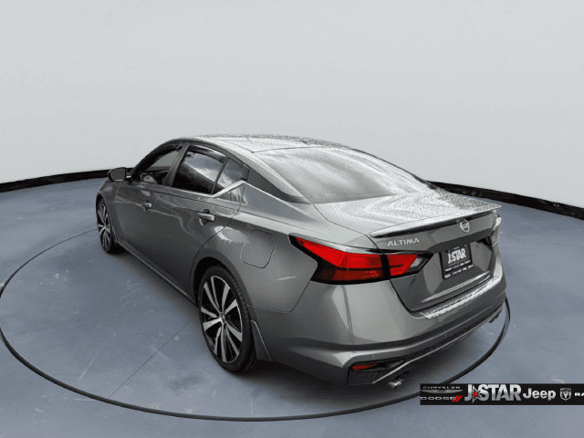 Used 2021 Nissan Altima 2.5 SR w/ SR Premium Package FWD image 7