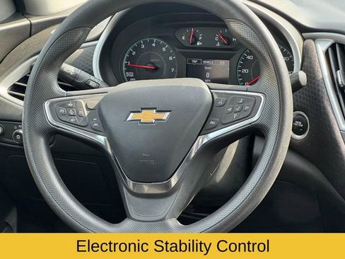 Used 2024 Chevrolet Malibu LT image 15