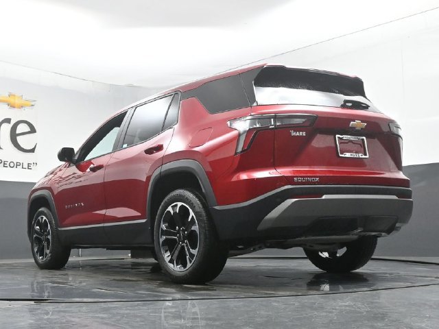 New 2026 Chevrolet Equinox LT w/ Safety and Technology Package FWD image 5