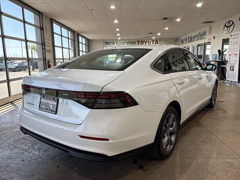 Used 2024 Honda Accord EX image 2