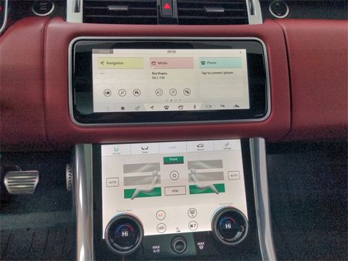 Used 2022 Land Rover Range Rover Sport HST image 34