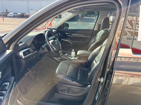 Used 2021 Kia Telluride S FWD image 10
