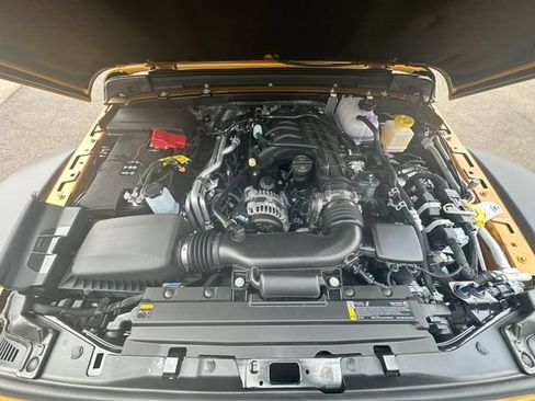 New 2026 Jeep Gladiator Rubicon w/ Steel Power Dome Hood Package AWD/4WD image 26