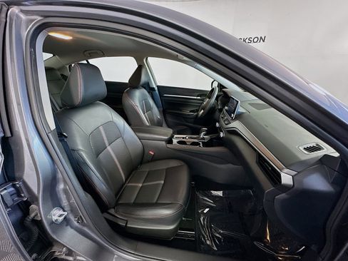 Used 2024 Nissan Altima 2.5 SR image 28