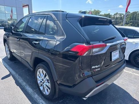 Used 2025 Toyota RAV4 Limited FWD image 4