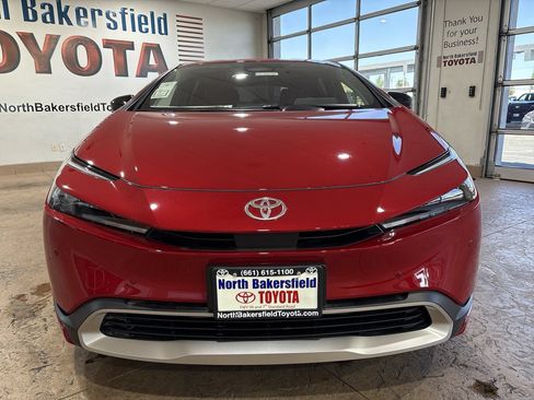 New 2026 Toyota Prius Plug-In Hybrid FWD image 5