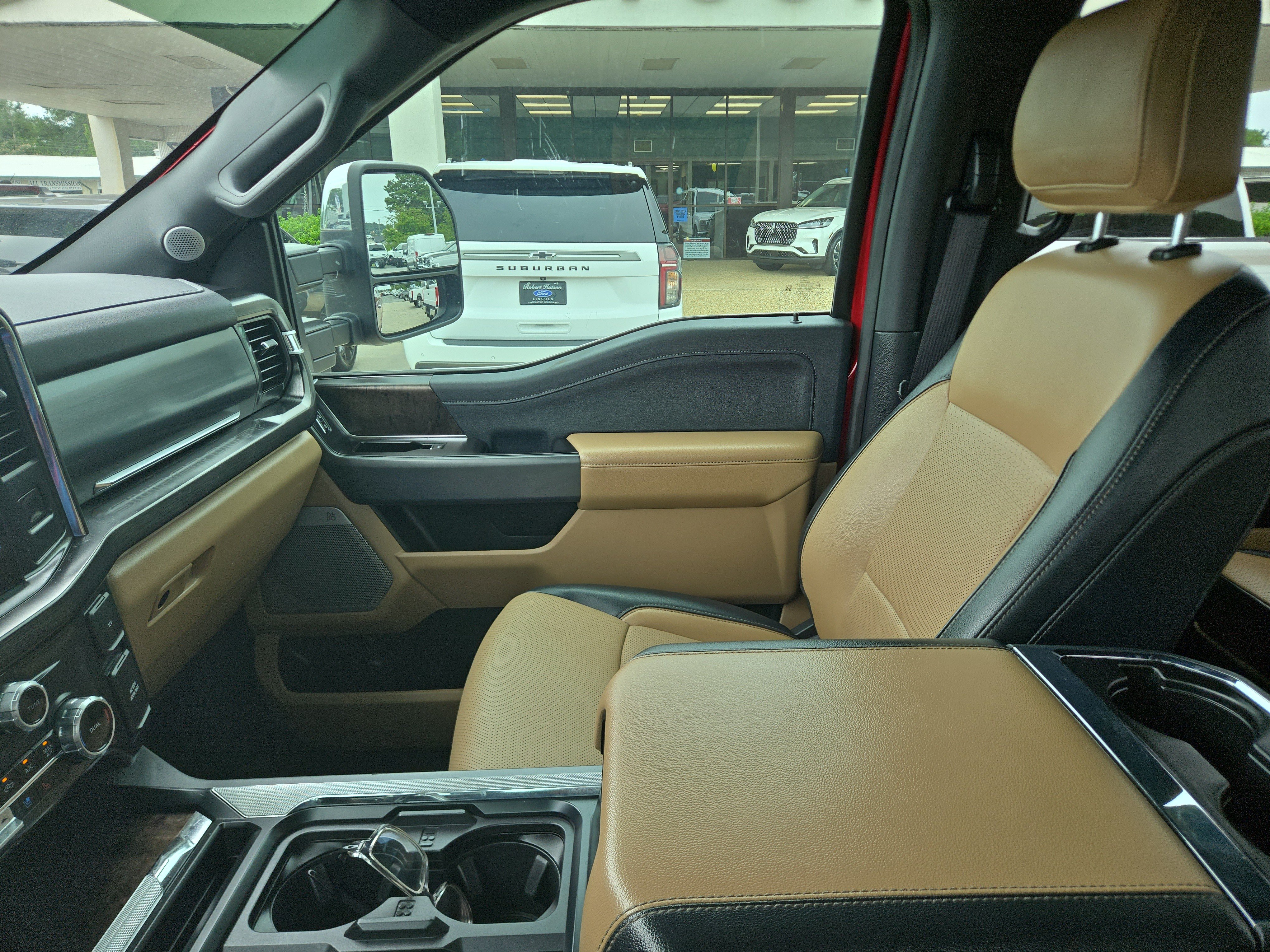 Used 2023 Ford F250 Lariat w/ Lariat Ultimate Package AWD/4WD image 16