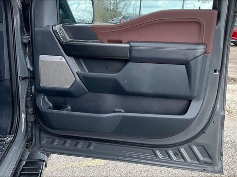 Used 2021 Ford F150 Lariat image 29