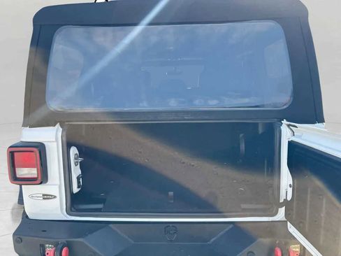 Used 2019 Jeep Wrangler Unlimited Rubicon image 7