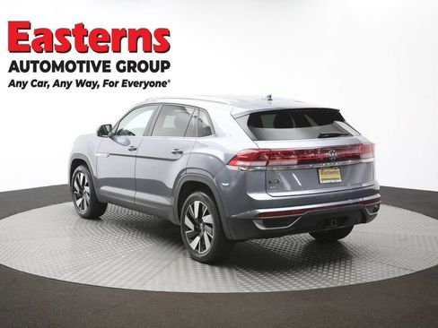 Used 2024 Volkswagen Atlas Cross Sport SE FWD image 61