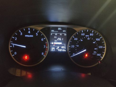 Used 2020 Nissan Kicks S FWD image 23