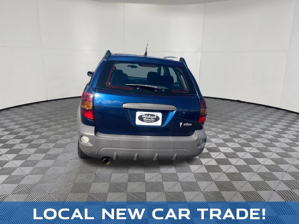 Used 2007 Pontiac Vibe w/ Preferred Package FWD image 4