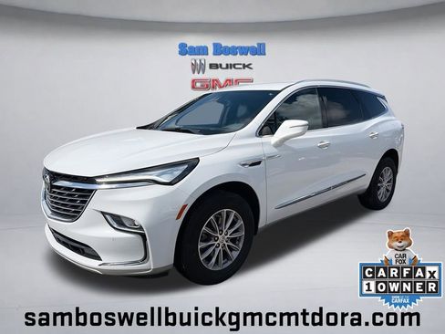 Used 2024 Buick Enclave Essence FWD image 1