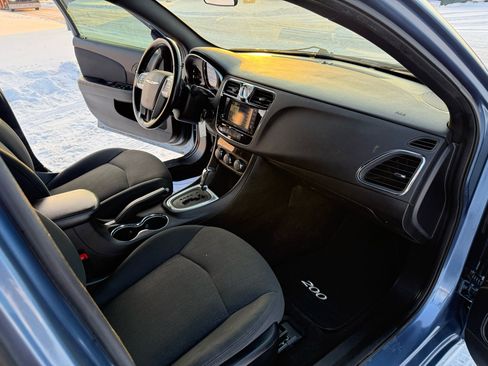 Used 2011 Chrysler 200 Touring w/ Cold Weather Group image 18