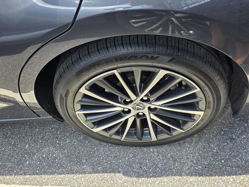 Used 2024 Lexus ES 350 w/ Premium Package FWD image 15