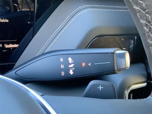 New 2026 GMC Yukon XL Elevation w/ LPO, Get Active Package image 16