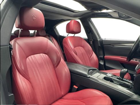 Used 2018 Maserati Ghibli S image 45