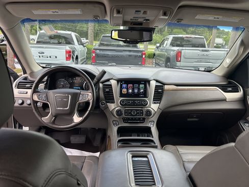 Used 2020 GMC Yukon XL Denali w/ Open Road Package AWD/4WD image 31